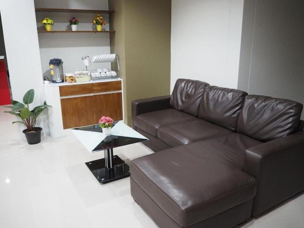Regent Room Hotel Surat Thani Exterior foto
